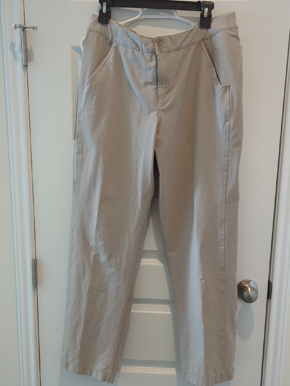Royal Robbins Women's Straight-Leg Pants in Taupe
